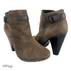 Euro Soft‎ by Sofft | Women 8M | Taupe Suede 4” Heel Ankle Bootie Side Zip